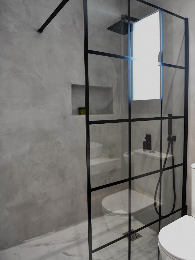 The Room, Suite 14, Leda Gardens 파포스 외부 사진