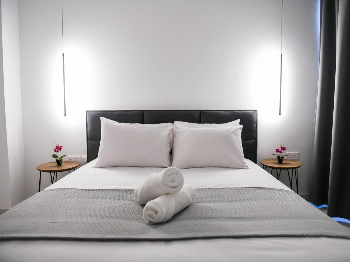 The Room, Suite 14, Leda Gardens 파포스 외부 사진